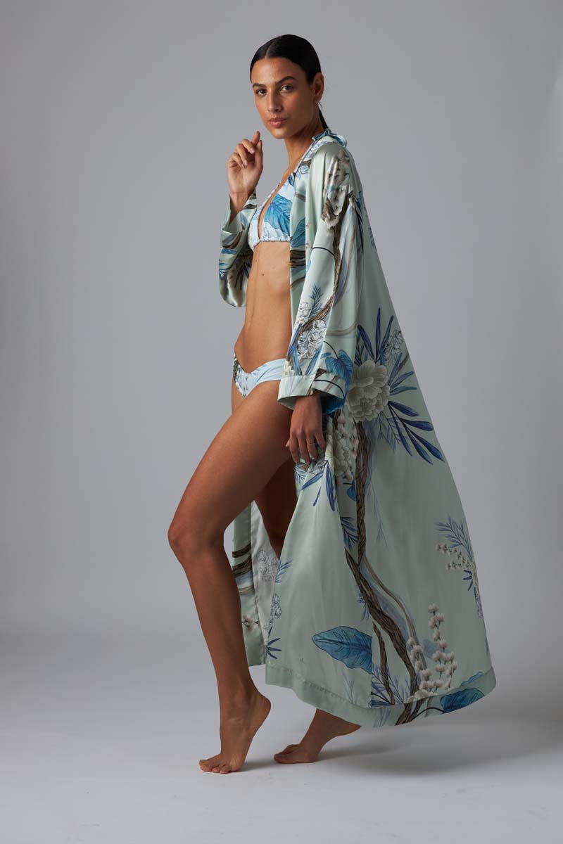 Aguaclara Silk Women Kimono with Flowers Print