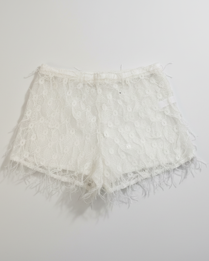 Aguaclara Chantilly Women Shorts White Feathers